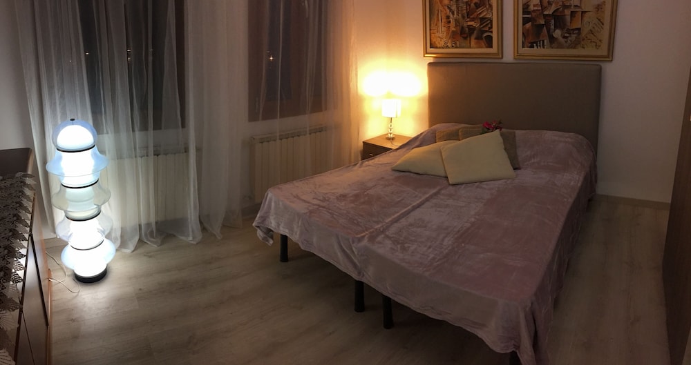 Double Room, Shared Bathroom photo 2