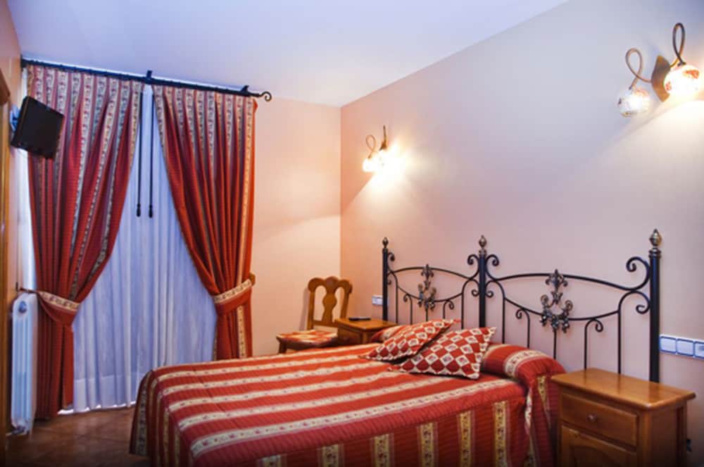 Double Room, Balcony, City View photo 2