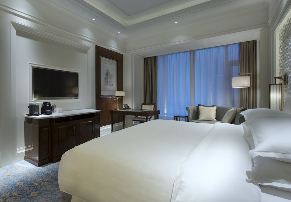 Room, 1 King Bed photo 3