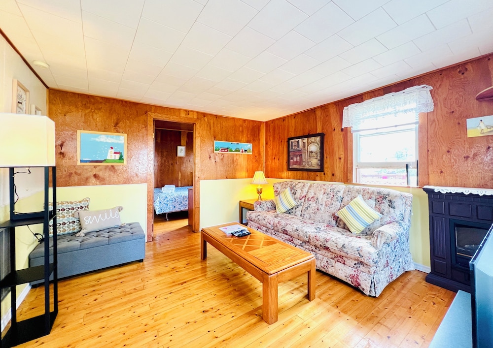 Economy House photo 3
