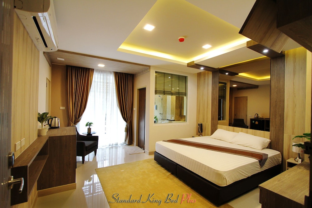 Standard Plus King Room (B-Building) photo 2