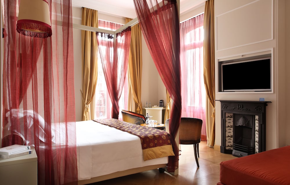 Deluxe Triple Room photo 2