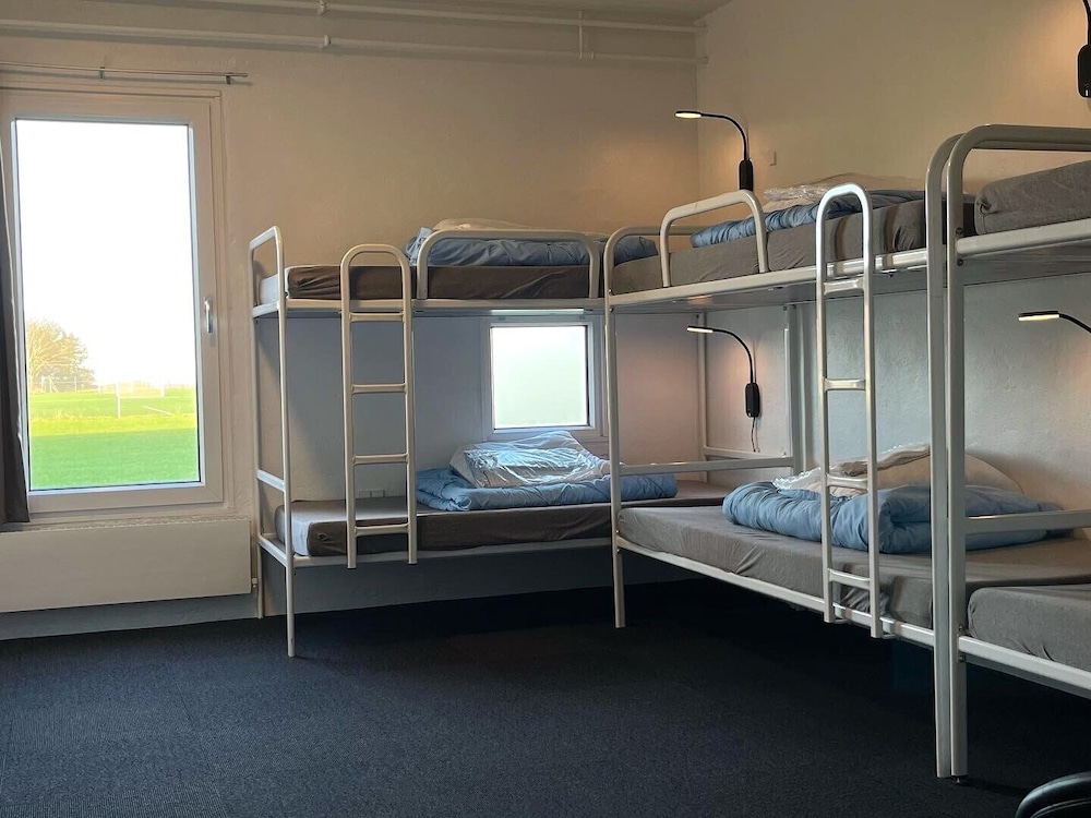 Comfort Room, Multiple Beds (Quintuple) photo 3
