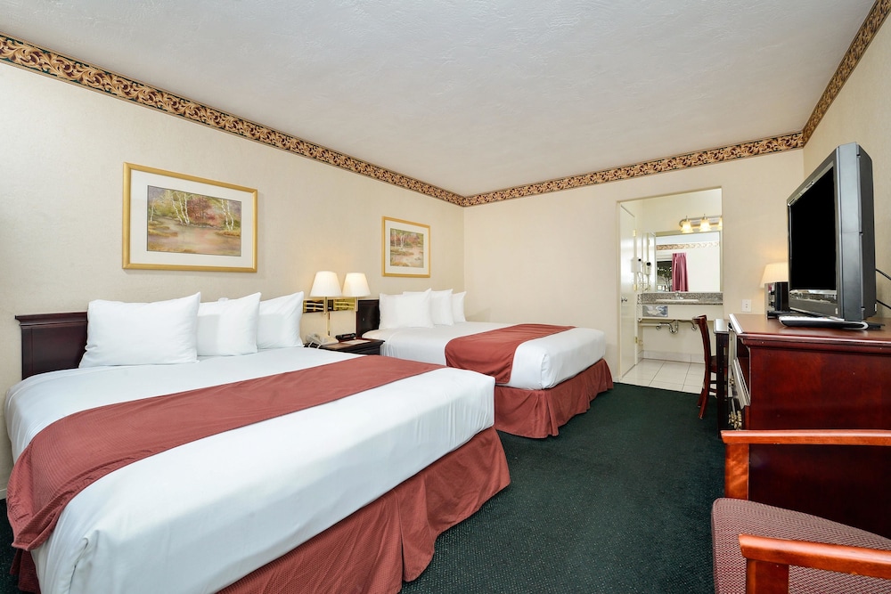 2 Double Beds Non-Smoking - Photo 3