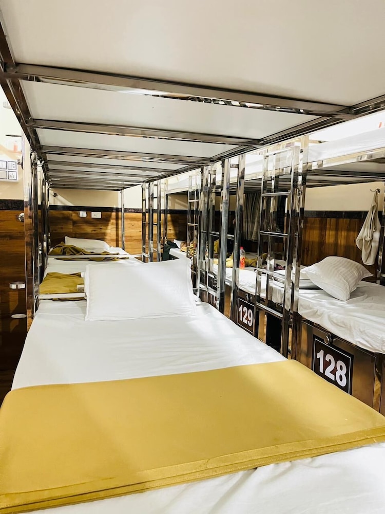 Comfort Shared Dormitory, City View photo 2