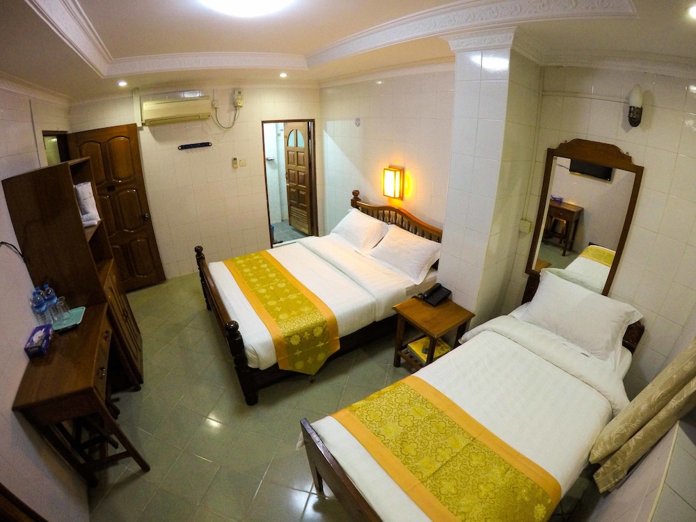 Family Room with Sule Pagoda View photo 1