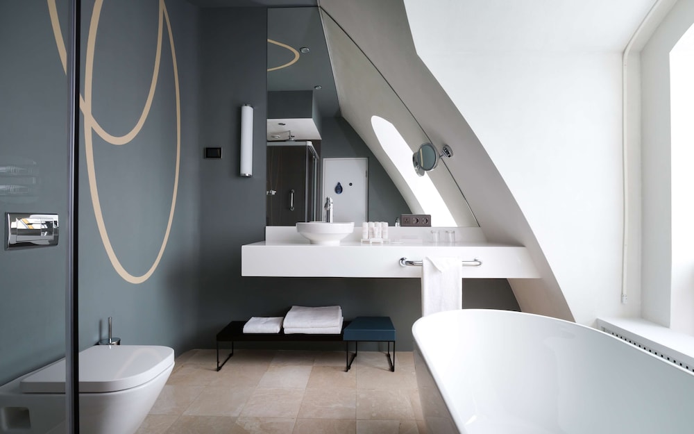 Suite, 1 Bedroom photo 3