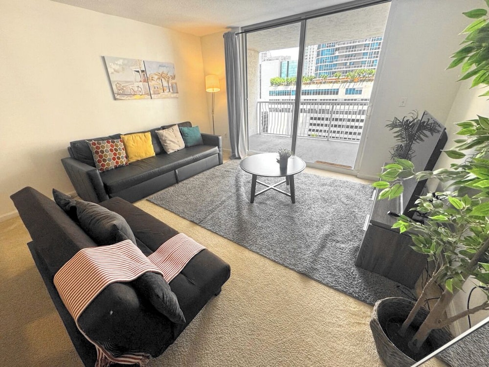 Luxury Condo, 1 Bedroom photo 1