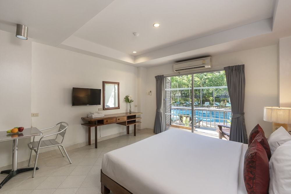 Standard Room (Pool Access) - Photo 2