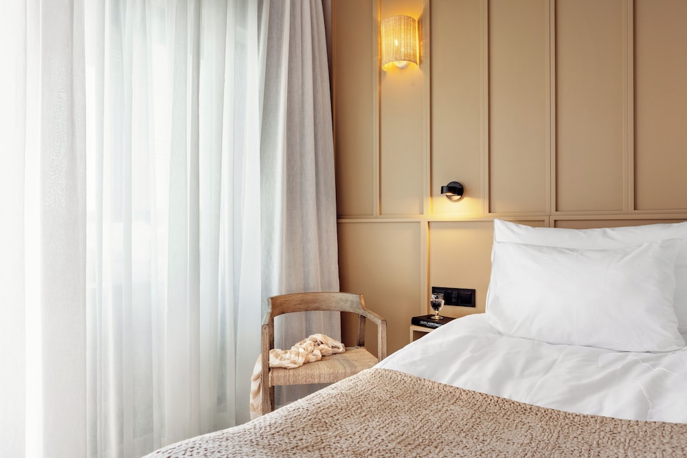 Superior Twin Room, Balcony, Sea View H12XLS