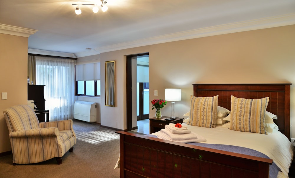 Standard Double Room (5 (17)) photo 2