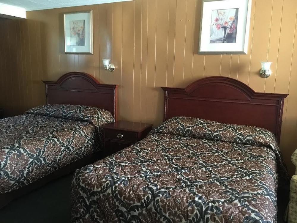 Standard Room, 2 Double Beds, Smoking photo 1