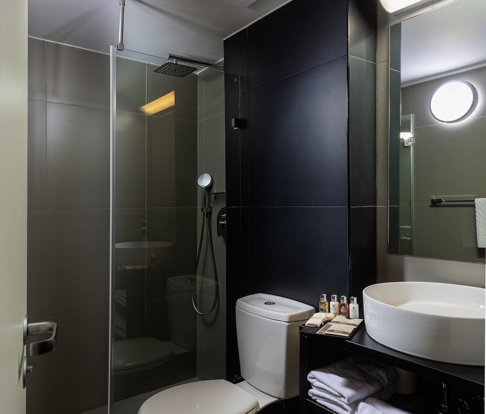 Standard Double or Twin Room, City View - Photo 5