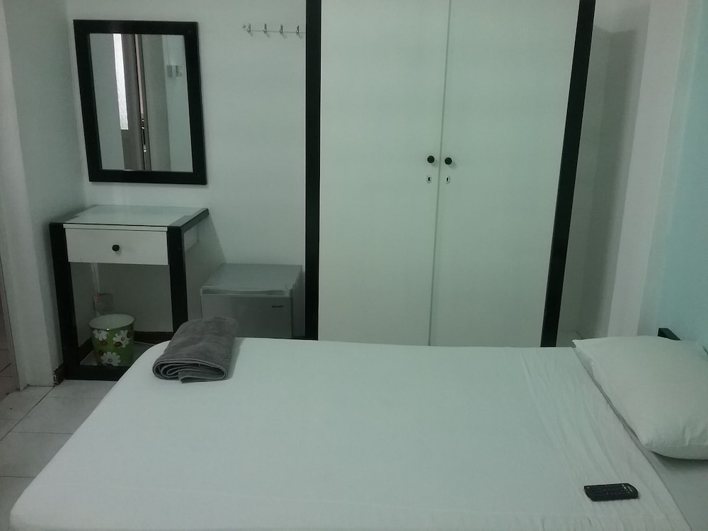 Standard Double or Twin Room, 2 Twin Beds, Private Bathroom photo 1