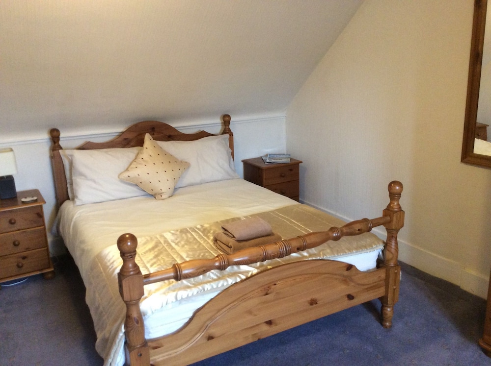 Double Room (with Private Bathroom) photo 1