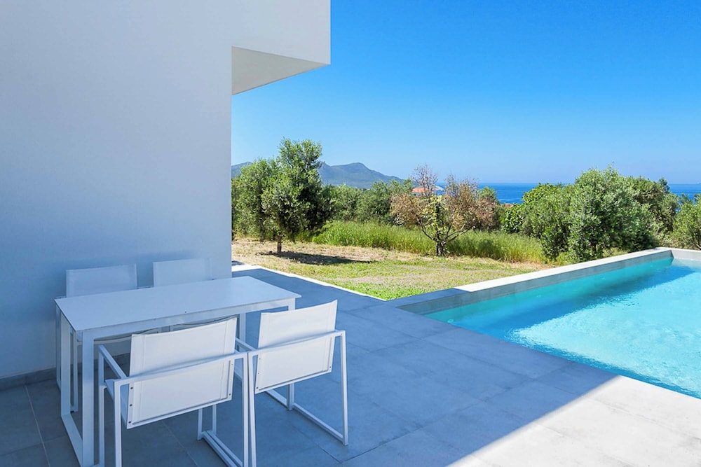 Villa (2 Bedrooms)