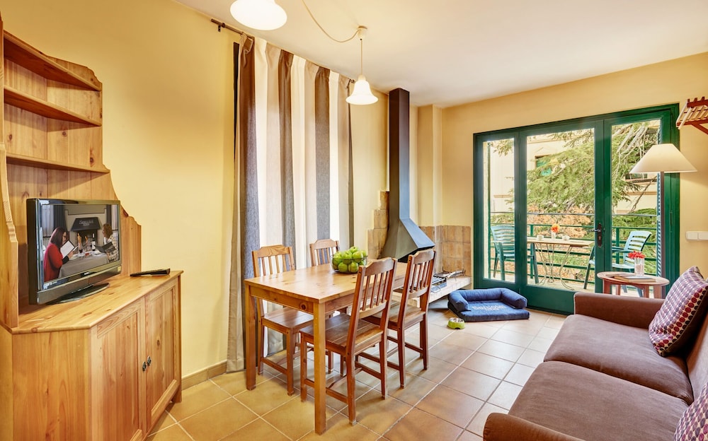Standard Apartment, 2 Bedrooms (3/4 people)