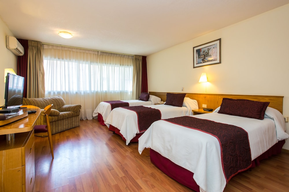 Superior Triple Room photo 1