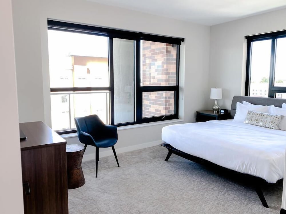 Apartment, 3 Bedrooms - Photo 1
