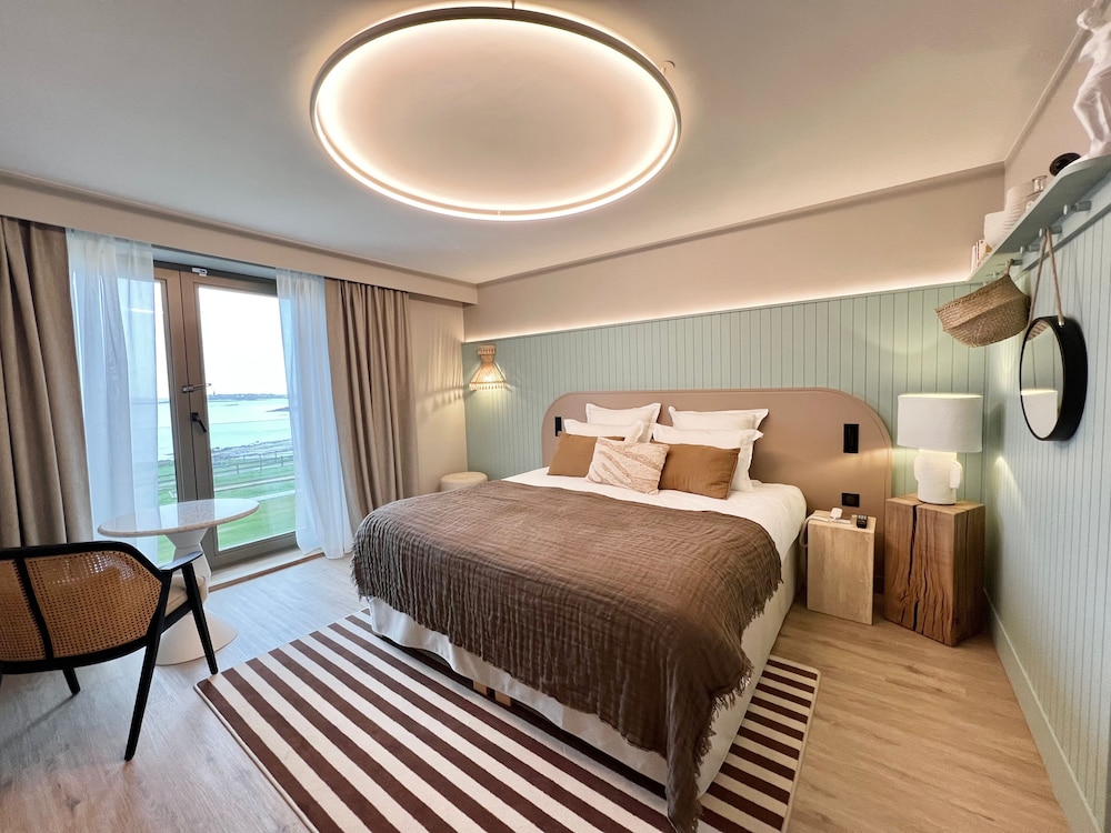 Garden level Deluxe Room with terrace - full sea view - Photo 7