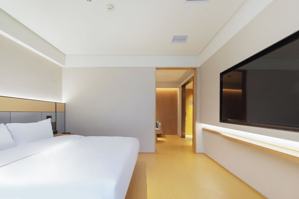 Premium Suite, Pool View photo 2