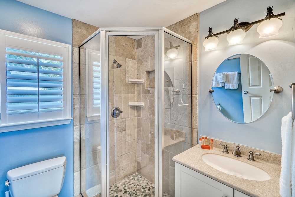 Condo, 2 Bedrooms
