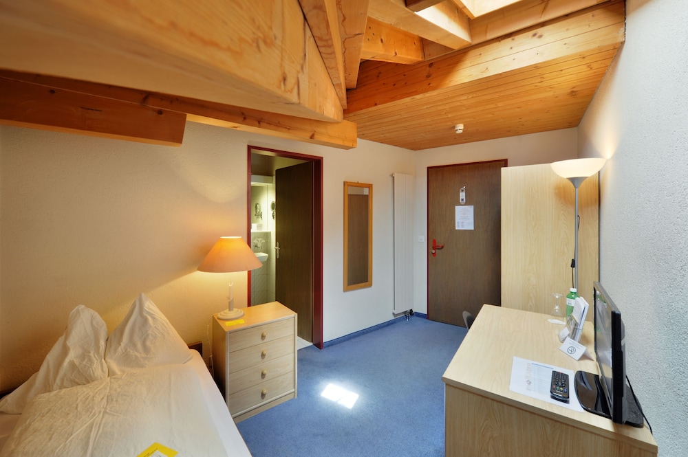 Economy Single Room photo 3