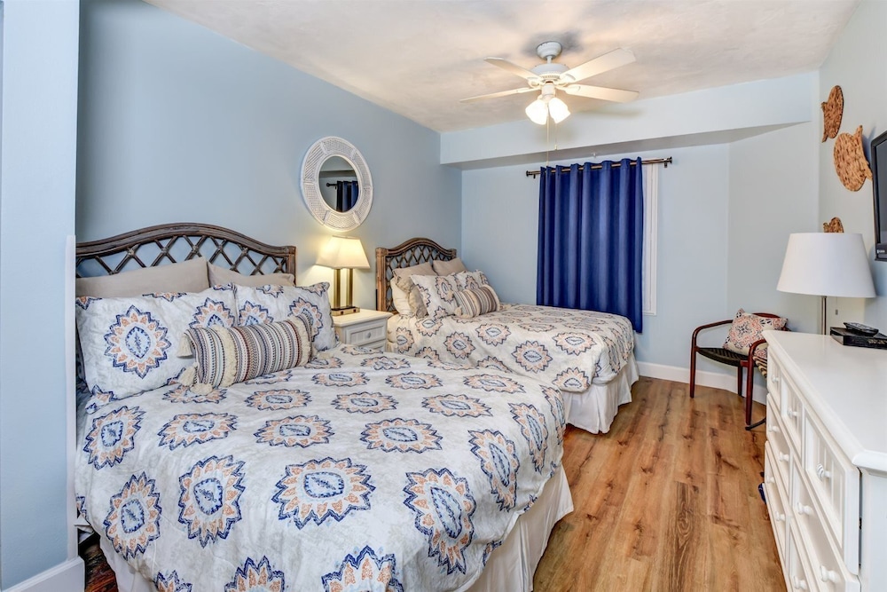 Condo (Unit 1507)