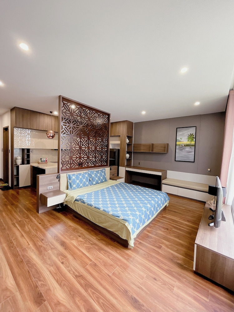 Apartment, 4 Bedrooms, City View - Photo 3