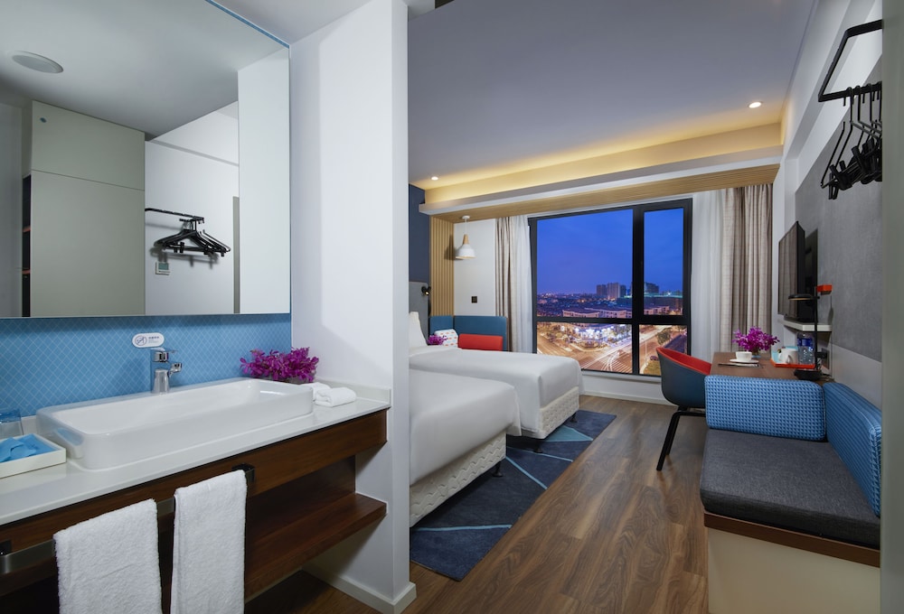 Standard Room, 2 Twin Beds (High Floor) photo 3