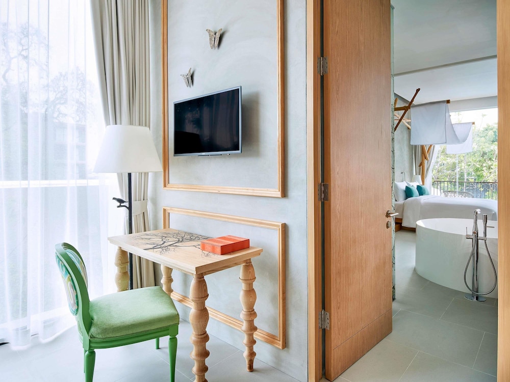 Family Suite, Multiple Beds, Pool View