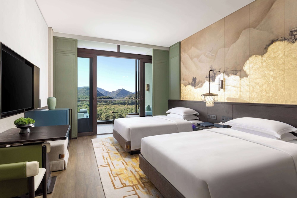 Room, 2 Twin Beds, Smoking (Landscape View) photo 1