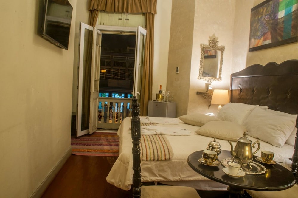 Romantic Suite, Balcony, City View photo 2