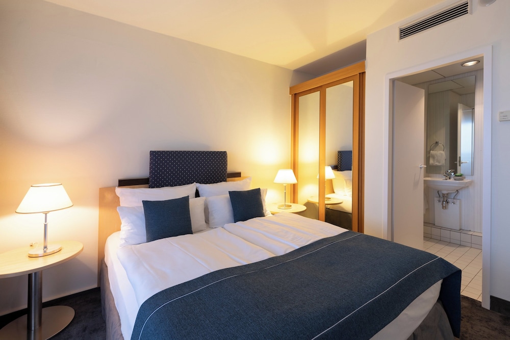 Executive Room photo 2
