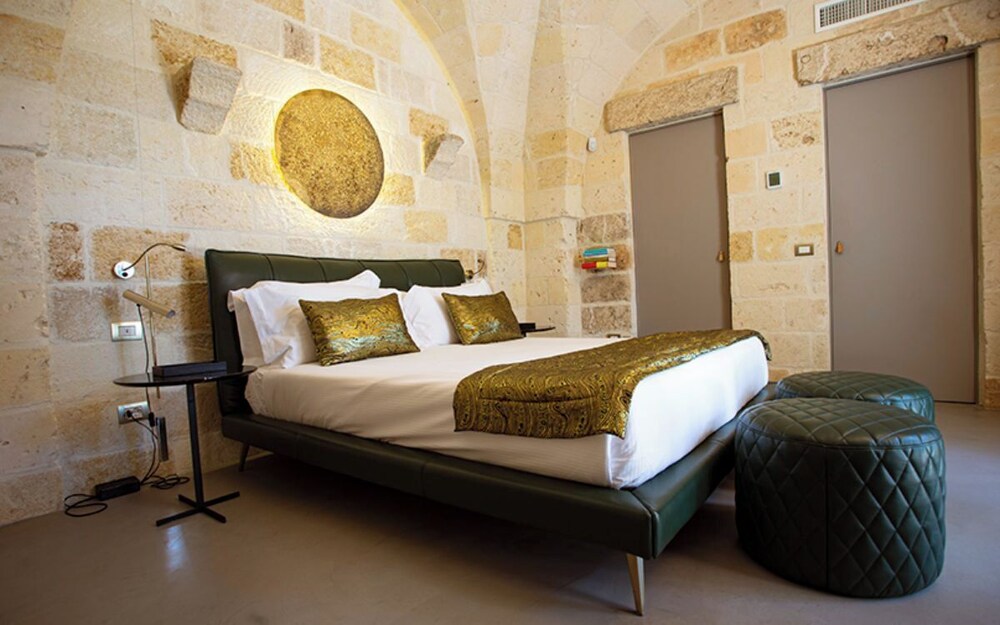 Suite, Bathtub