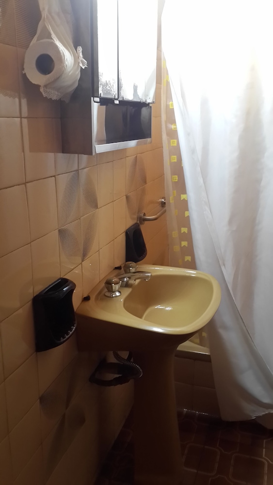 Grand Apartment, 3 Bedrooms, City View photo 2