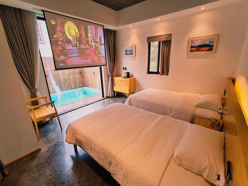 Exclusive Twin Room, Mountain View photo 1