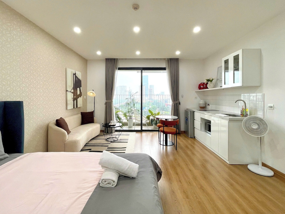 Standard Studio, City View