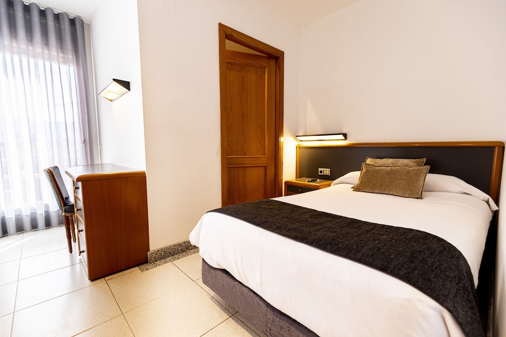 Single Room - Photo 1