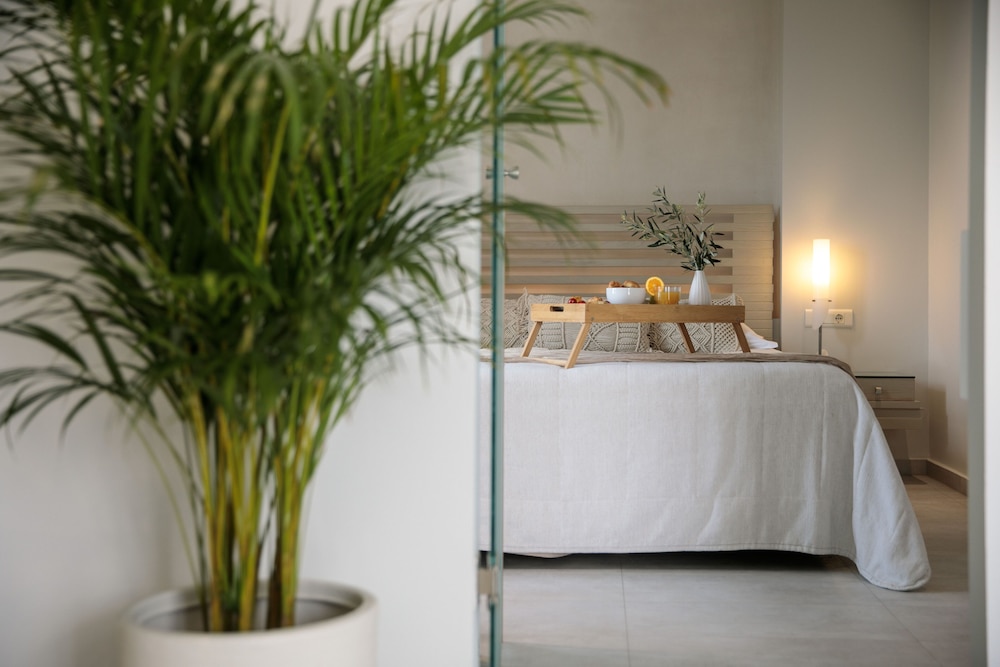Family Suite - Photo 11