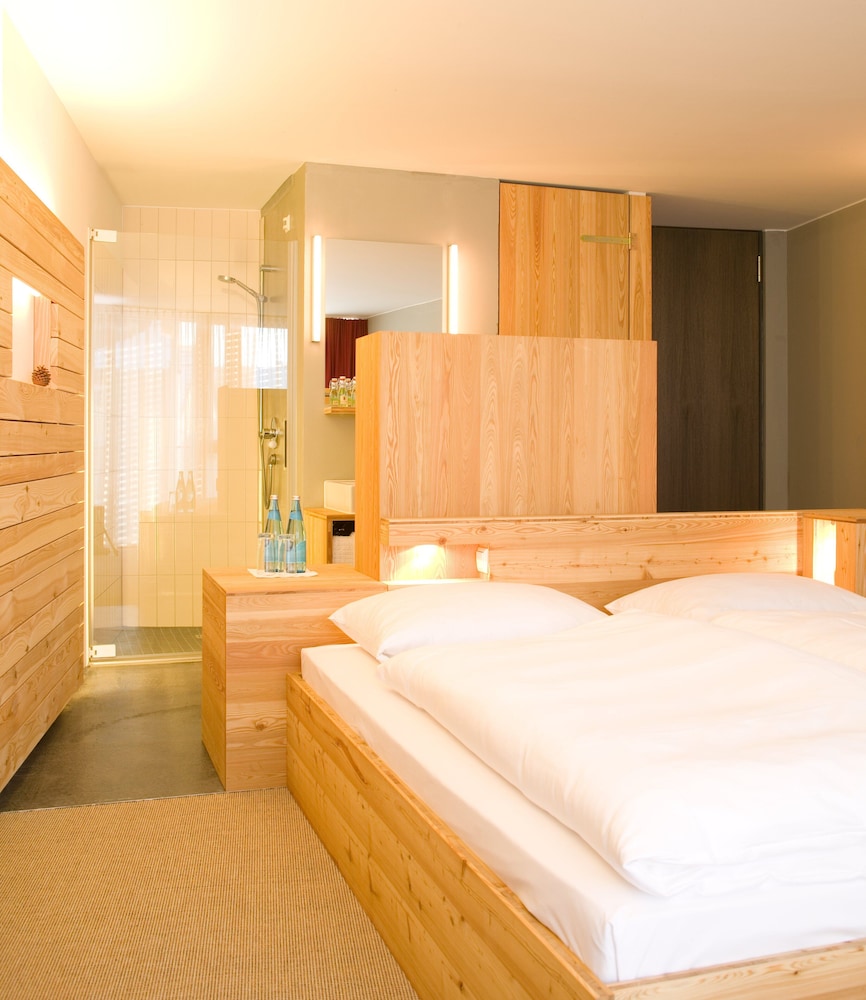 Basic Double Room photo 2