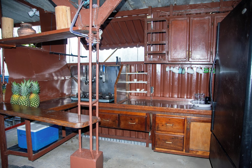 Basic Triple Room, Courtyard View photo 3