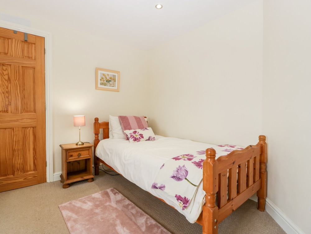 Cottage photo 2