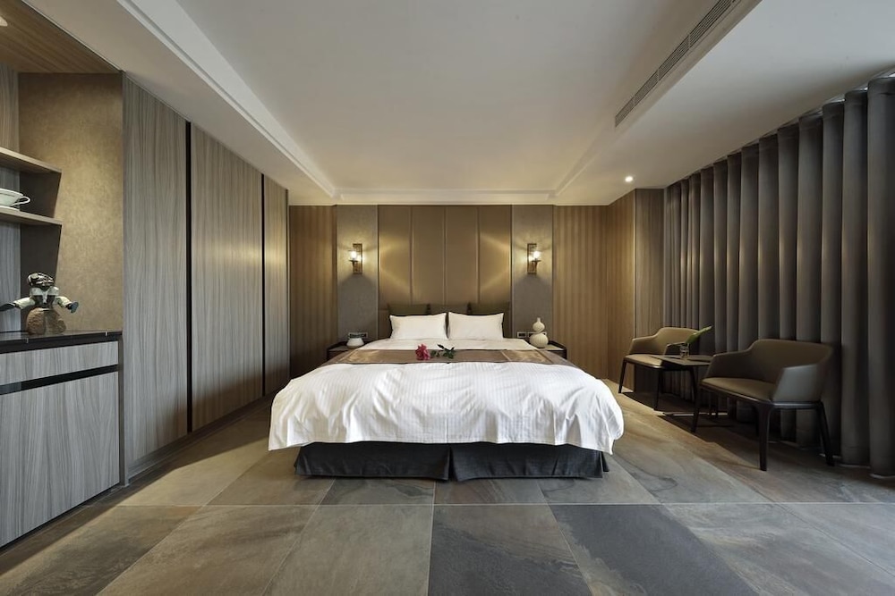 Deluxe Double Room (No meat products in the room) photo 3