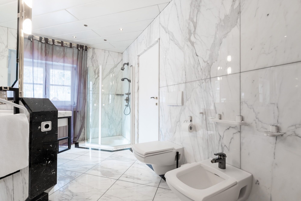 Presidential Apartment photo 3