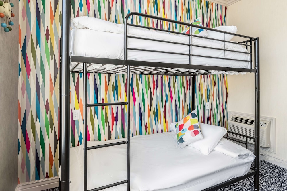 Room, Accessible, Non Smoking (2 Double Bed with 1 Twin Bunk Bed)
