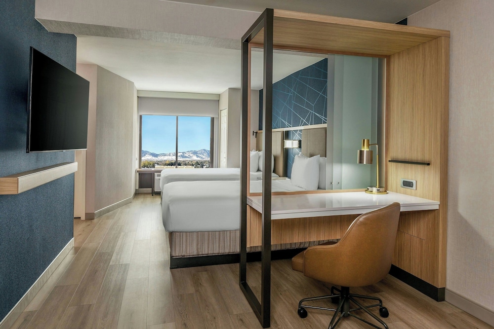Room, Multiple Beds, Smoking (View) - Photo 13