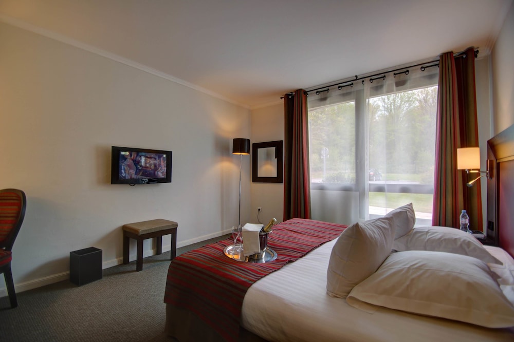 Standard Room, 1 King Bed photo 1