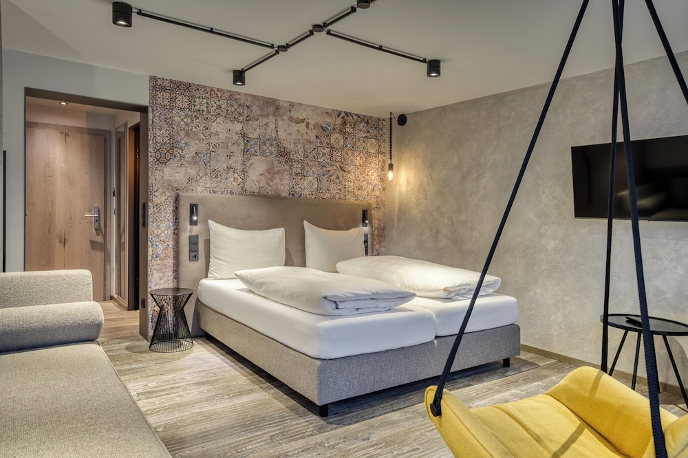 Deluxe Double Room, Balcony photo 1