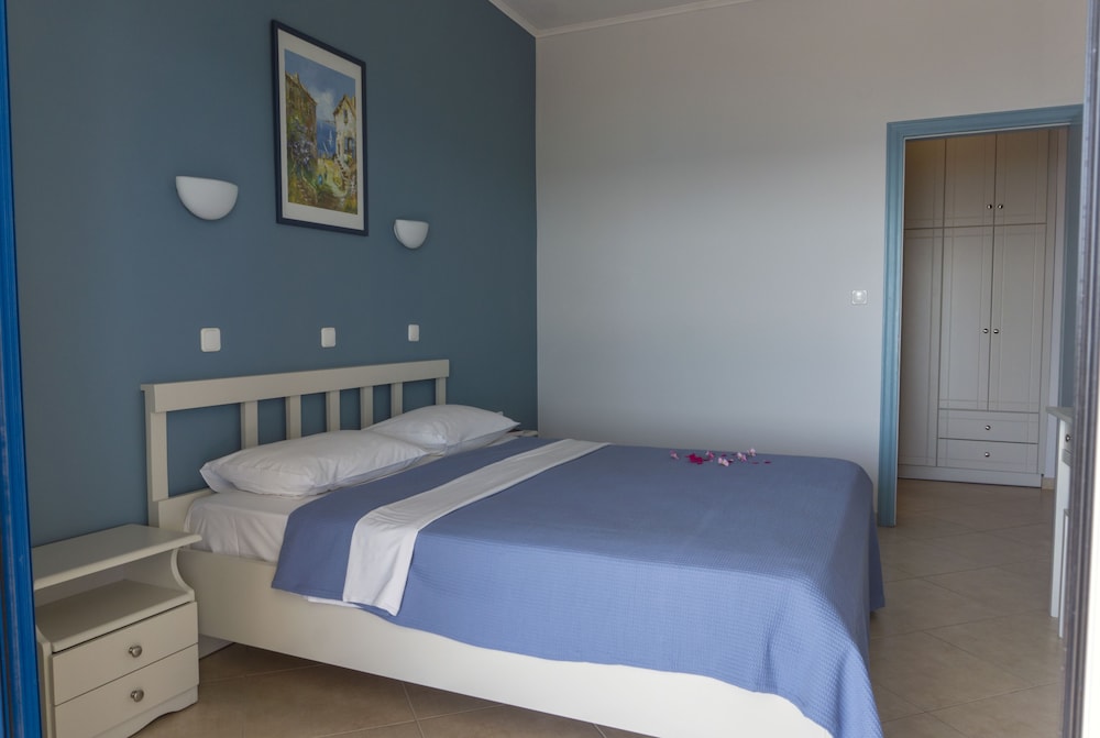Family Apartment, 2 Bedrooms, Sea View photo 1
